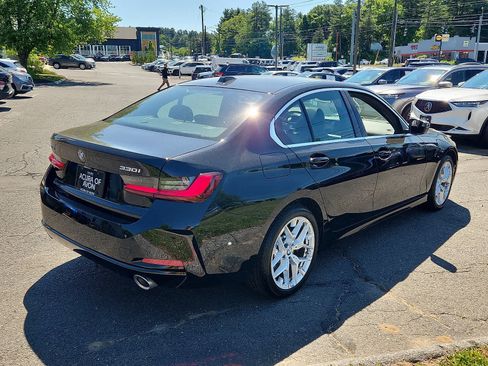Used 2025 BMW 330i xDrive Sedan AWD/4WD image 5