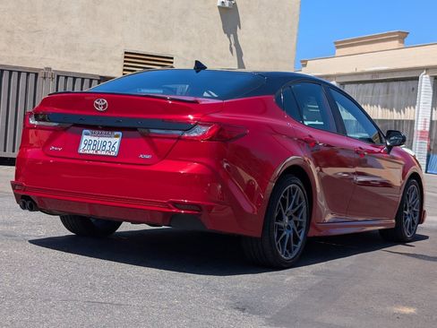Used 2025 Toyota Camry XSE FWD image 13