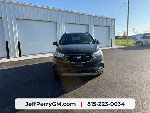 Used 2022 Buick Encore Preferred w/ Safety Package II FWD image 2