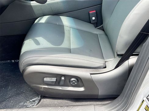 New 2025 VinFast VF 8 Plus AWD/4WD image 18