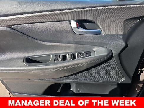 Used 2020 Hyundai Santa Fe SE image 27
