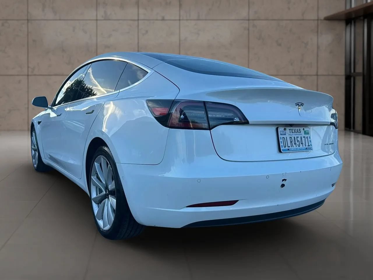 Used 2018 Tesla Model 3 Long Range AWD/4WD image 10