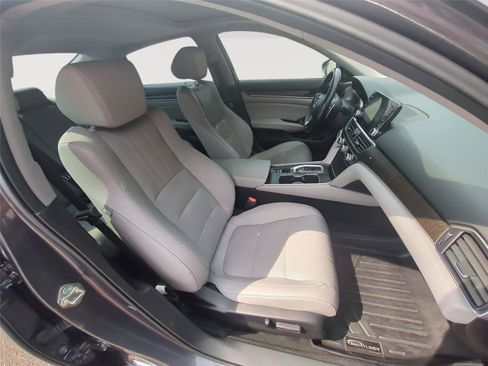 Used 2020 Honda Accord Touring image 35