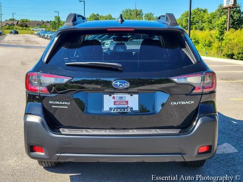 Used 2025 Subaru Outback Premium AWD/4WD image 5