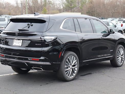 New 2026 Buick Enclave Avenir w/ Super Cruise Package image 7