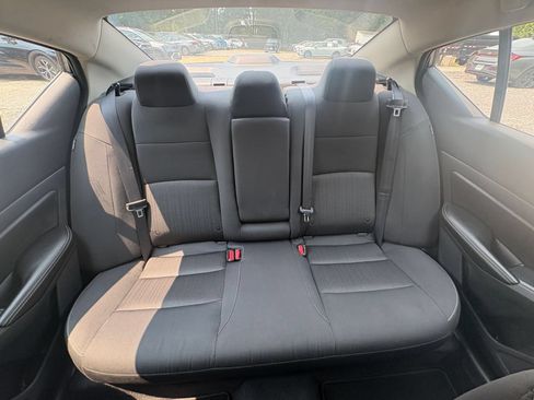 Used 2025 Nissan Altima 2.5 SV FWD image 31