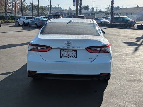 Used 2022 Toyota Camry LE image 18