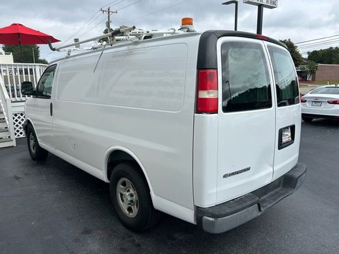 Used 2008 Chevrolet Express 1500 image 5