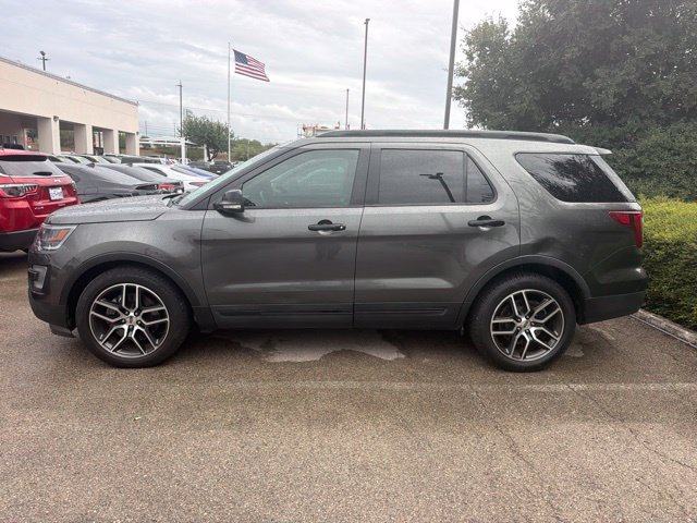 Used 2016 Ford Explorer Sport AWD/4WD image 3