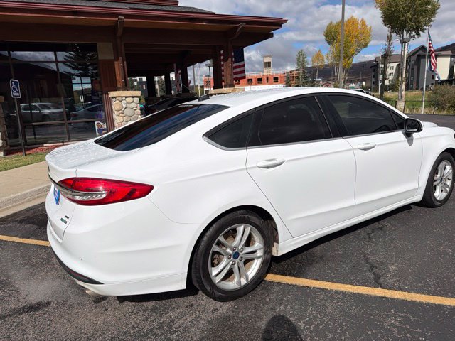Used 2018 Ford Fusion SE w/ Fusion SE Technology Package FWD image 17