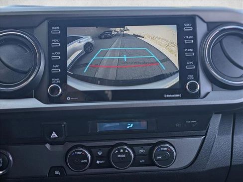 Used 2022 Toyota Tacoma TRD Sport image 13