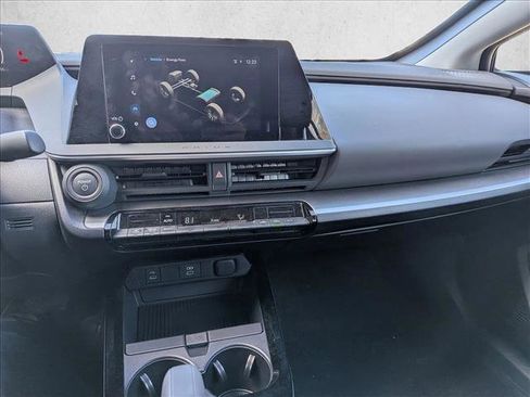 Used 2025 Toyota Prius LE image 12