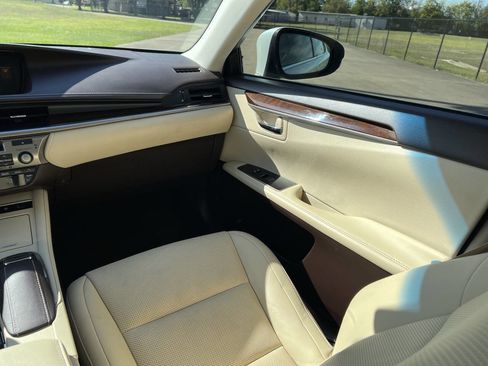Used 2017 Lexus ES 350 image 20