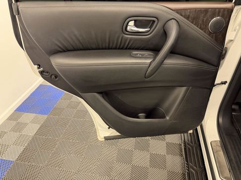 Used 2021 Nissan Armada Platinum w/ Captain's Chairs Package RWD image 9