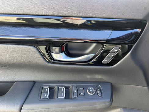 Used 2024 Honda CR-V Sport Touring image 17