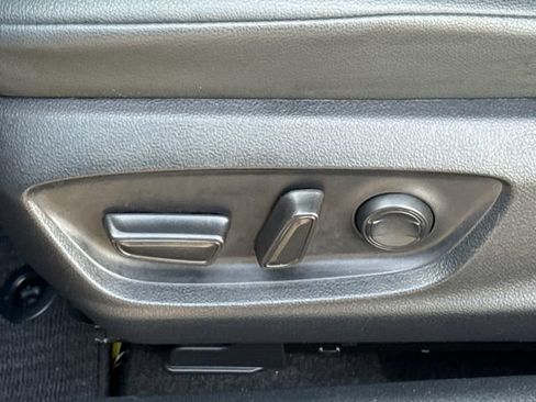 Used 2022 Toyota Camry SE FWD image 20