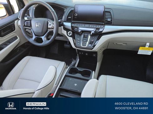 New 2026 Honda Odyssey Touring image 22