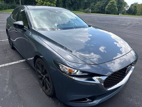 Used 2023 MAZDA MAZDA3 s FWD image 4