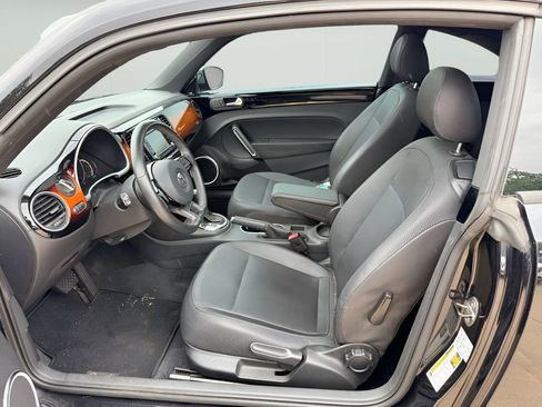 Used 2013 Volkswagen Beetle 2.5 Fender FWD image 10