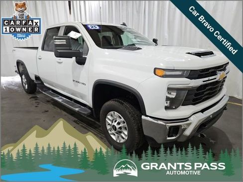 Used 2025 Chevrolet Silverado 2500 LT w/ Safety Package AWD/4WD image 1