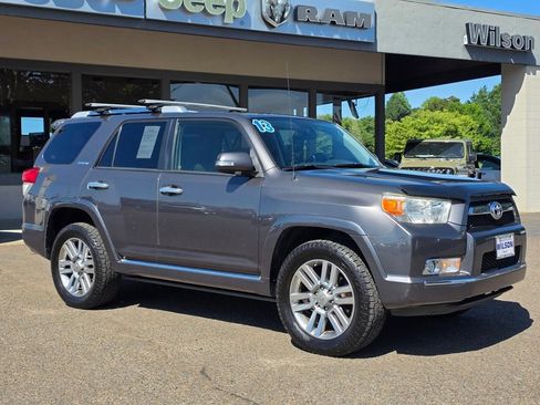 Used 2013 Toyota 4Runner Limited image 31