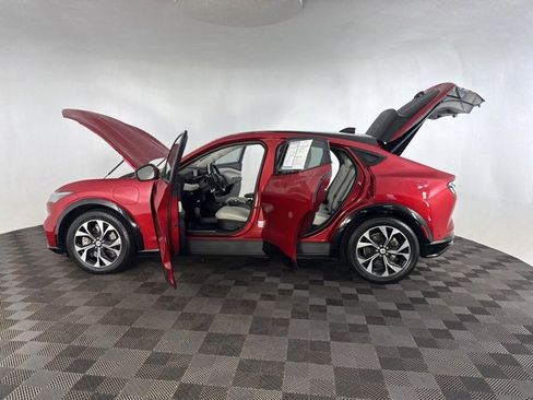 Used 2021 Ford Mustang Mach-E Premium image 9