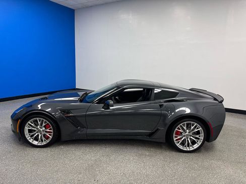 Used 2017 Chevrolet Corvette Z06 RWD image 4
