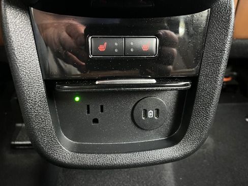Certified 2023 Lincoln Nautilus Reserve AWD/4WD image 17
