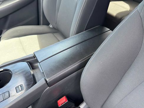 Used 2023 Nissan Rogue S FWD image 12