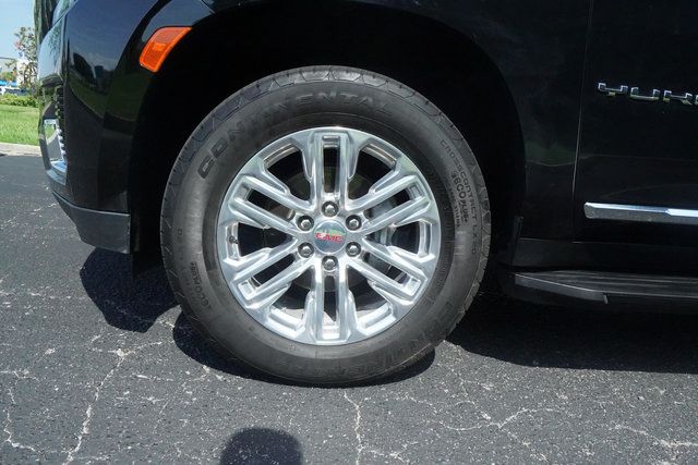 Used 2023 GMC Yukon SLT AWD/4WD image 35