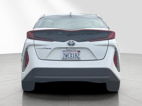 Used 2017 Toyota Prius Prime Premium FWD image 5
