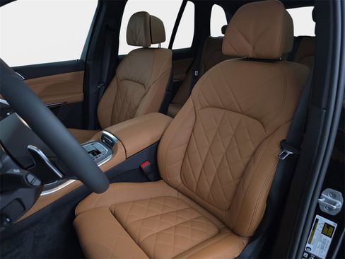 New 2026 BMW X5 xDrive40i w/ M Sport Package image 15