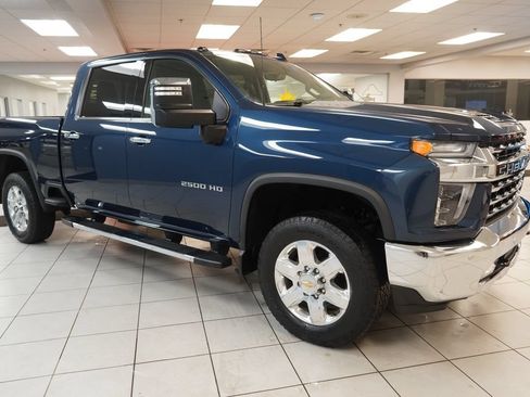 Used 2022 Chevrolet Silverado 2500 LTZ w/ LTZ Convenience Package AWD/4WD image 14