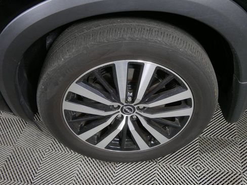 Used 2023 Nissan Pathfinder Platinum AWD/4WD image 9