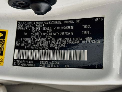 Used 2017 Toyota Highlander Limited FWD image 12