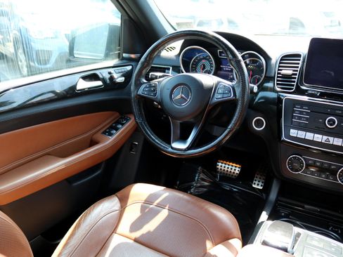 Used 2018 Mercedes-Benz GLE 43 AMG 4MATIC image 26