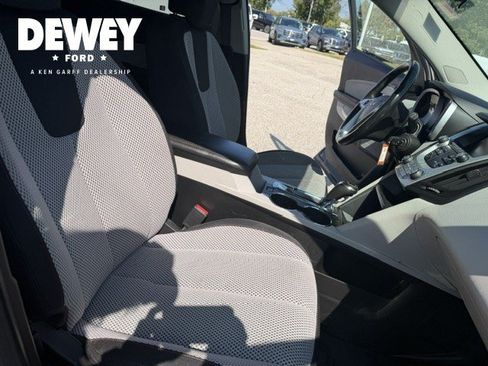 Used 2017 Chevrolet Equinox LT AWD/4WD image 34