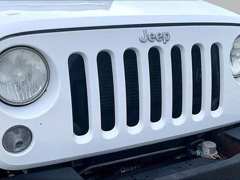 Used 2014 Jeep Wrangler Unlimited Sport w/ Quick Order Package 24S AWD/4WD image 28