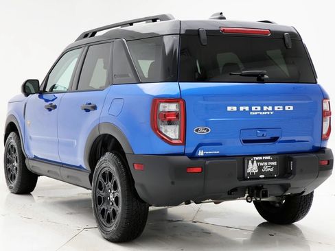 Used 2025 Ford Bronco Sport Badlands AWD/4WD image 7