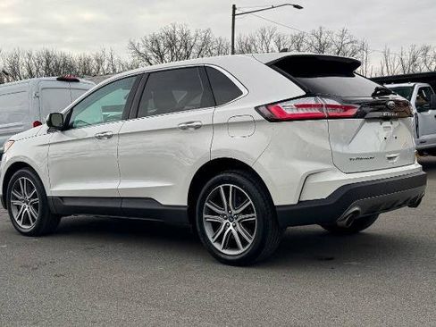 Certified 2022 Ford Edge Titanium image 5