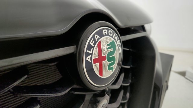 Used 2024 Alfa Romeo Tonale Veloce AWD/4WD image 30