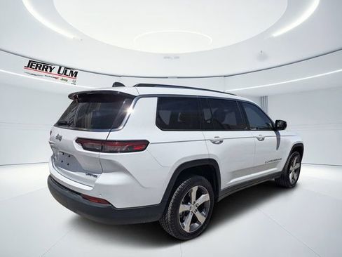Used 2021 Jeep Grand Cherokee L Limited AWD/4WD image 3