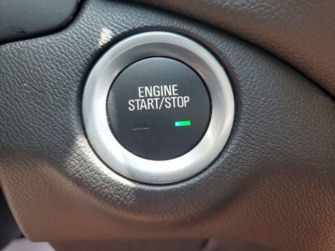Used 2024 Chevrolet Equinox LT w/ LPO, Floor Liner Package FWD image 16