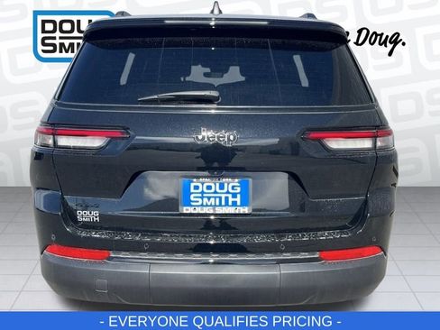 New 2025 Jeep Grand Cherokee L Altitude image 30