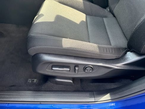 Used 2024 Honda CR-V EX image 11
