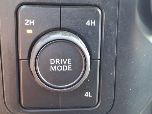 Used 2022 Ford F150 XLT image 33