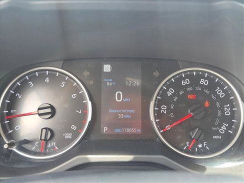 Used 2022 Toyota RAV4 XLE Premium AWD/4WD image 11