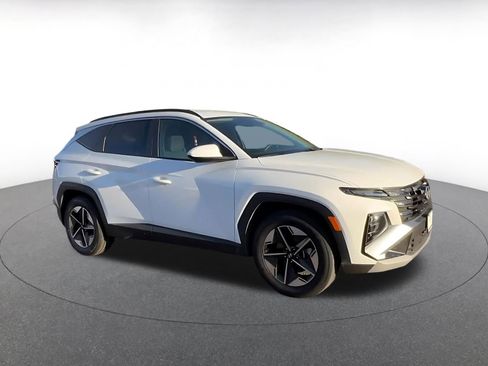 Used 2025 Hyundai Tucson SEL image 2