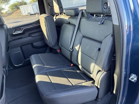 Used 2023 GMC Sierra 1500 SLT w/ SLT Premium Package image 19