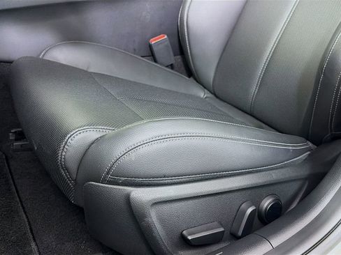 Used 2026 Genesis G70 2.5T image 23